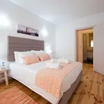 Stay In Santos Neighborhood, Lisbons Most Trendy Area Appartement *