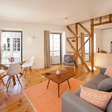 Stay In Santos Neighborhood, Lisbons Most Trendy Area Appartement